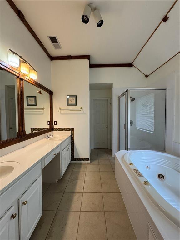 Building Photo - 135 Saddle Ridge Way