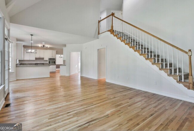 Building Photo - 1202 Loxley Cir