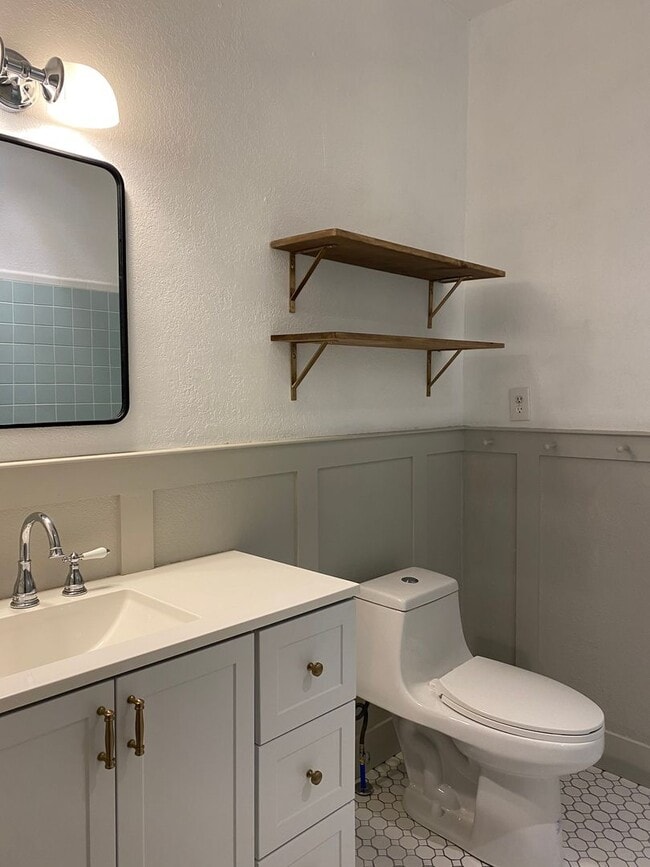 Building Photo - 2 BEDROOM WITHIN WALKING DISTANCE TO UMHB