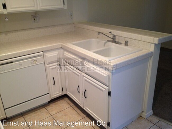 Building Photo - 2 br, 2 bath House - 5479 E. Centralia St....