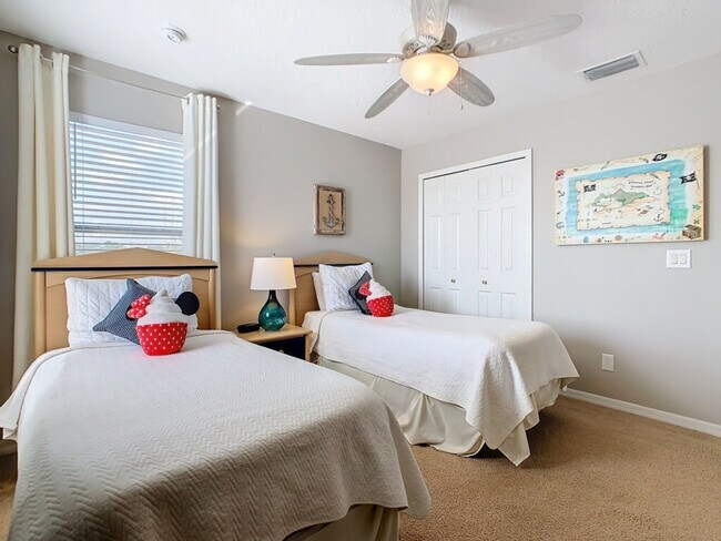 Building Photo - 846 Orista Dr