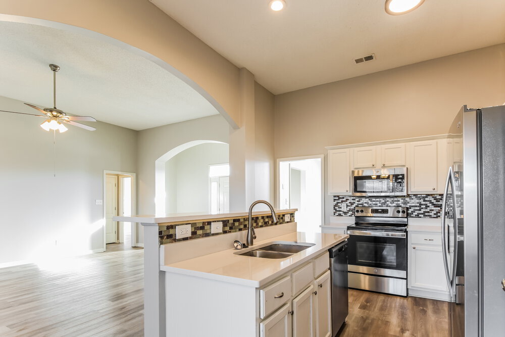 Building Photo - 7885 Meadow Ridge Ln
