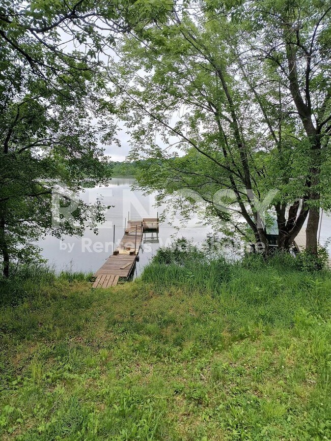 Building Photo - 20245 Ann River Dr