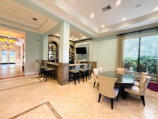 Building Photo - 651 Okeechobee Blvd