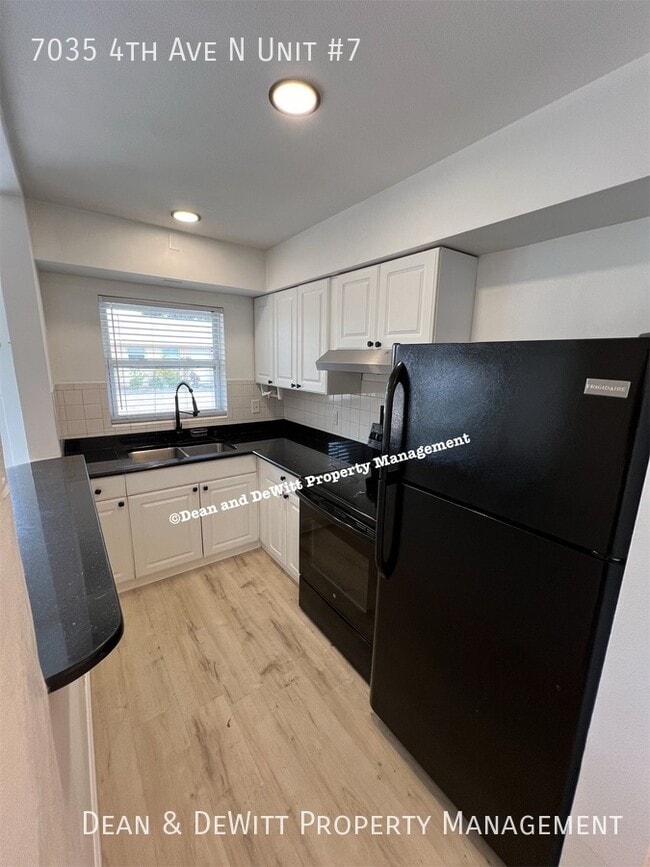 Building Photo - 7035 4th Ave N