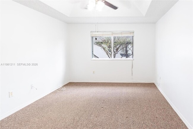 Building Photo - 2301 SE 24th Ct