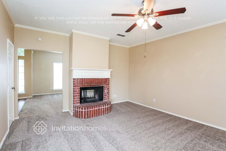 Building Photo - 1008 Sandy Creek Dr