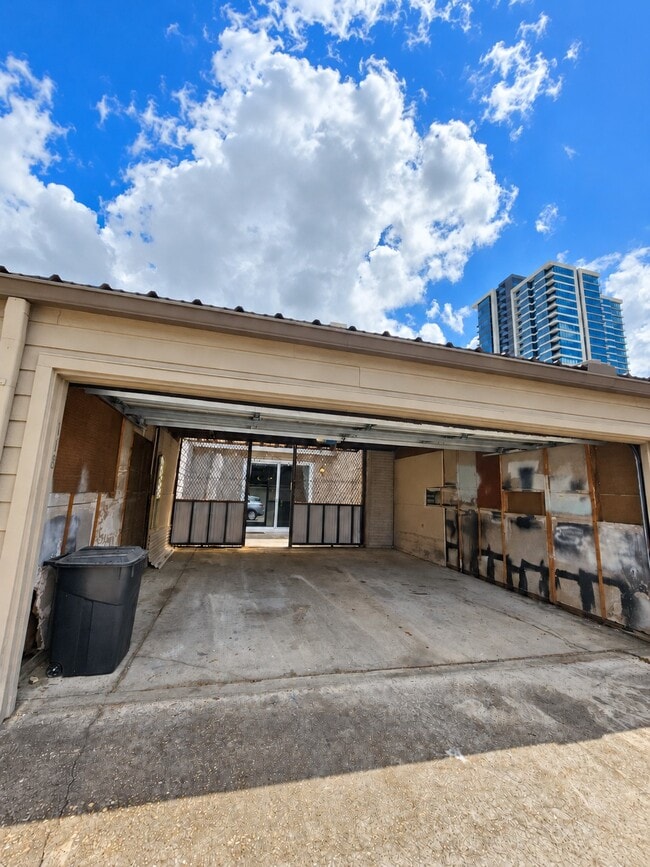 Building Photo - 1201 McDuffie St