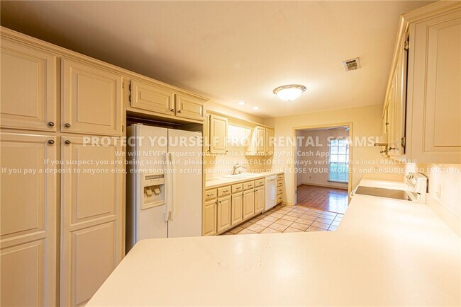 Building Photo - 288 Countryside Dr