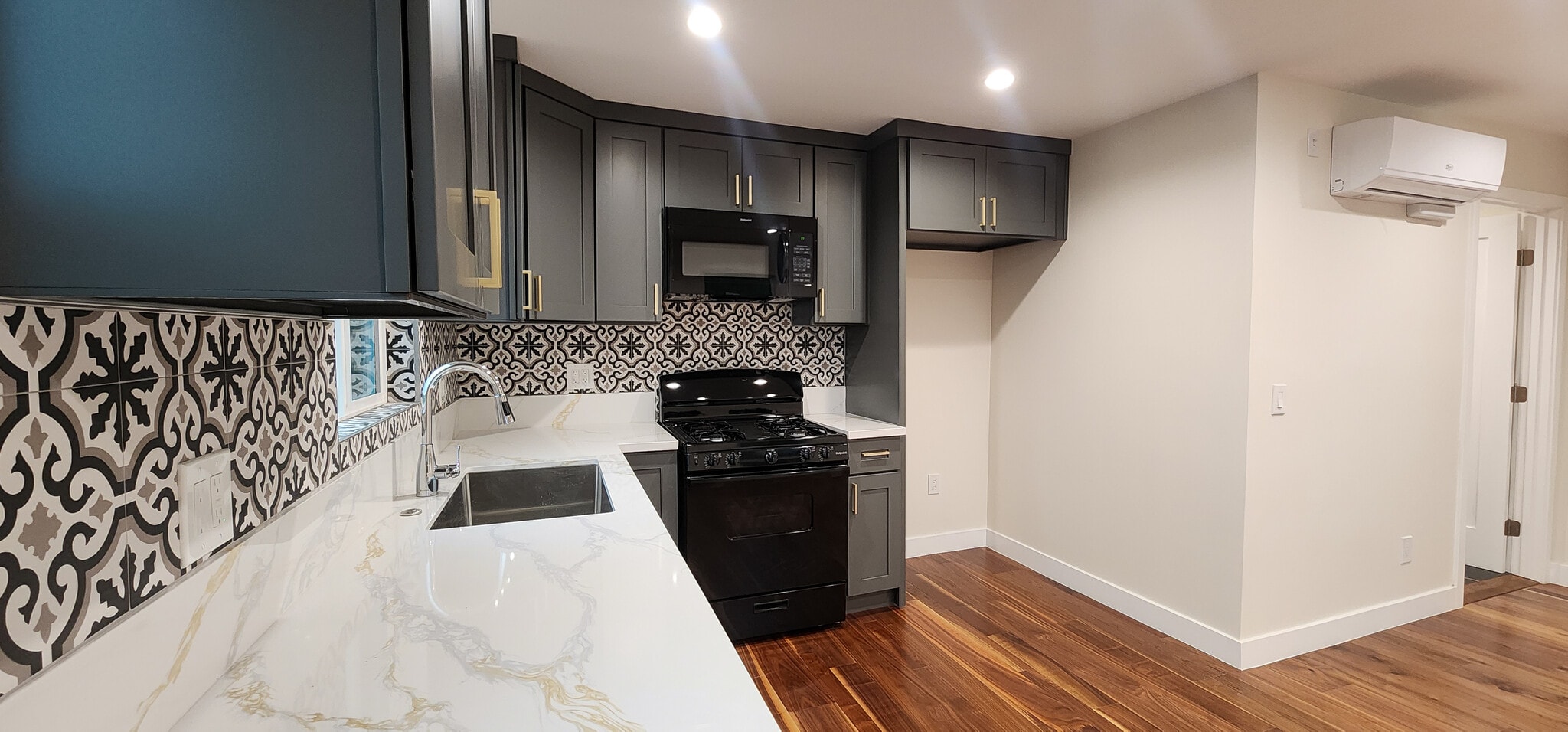 Building Photo - 3015 Future Pl