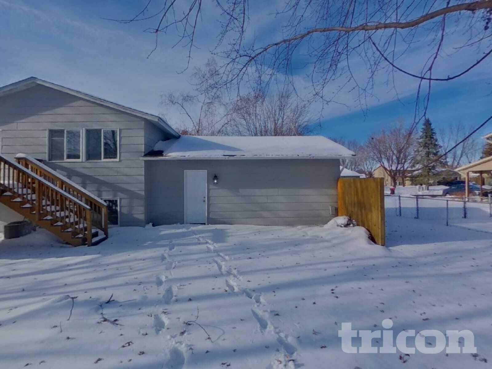 Building Photo - 1442 Laurel Ave