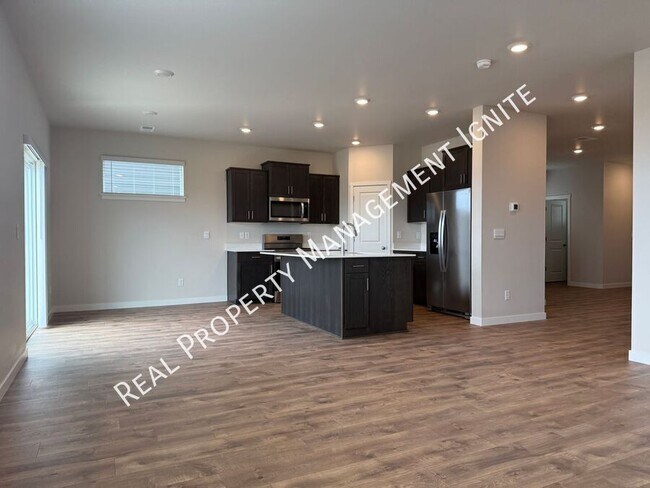 Building Photo - 21237 SE Pelee Dr