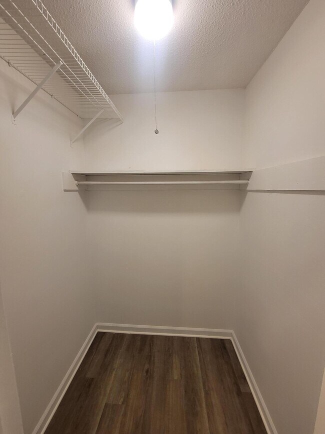Building Photo - 119 Sunnywood Dr