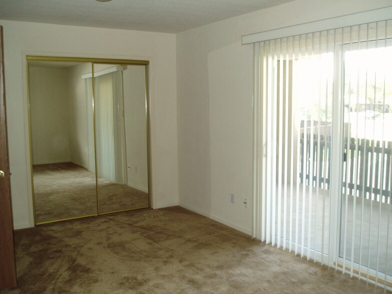 Building Photo - 6041 Leafwood Dr