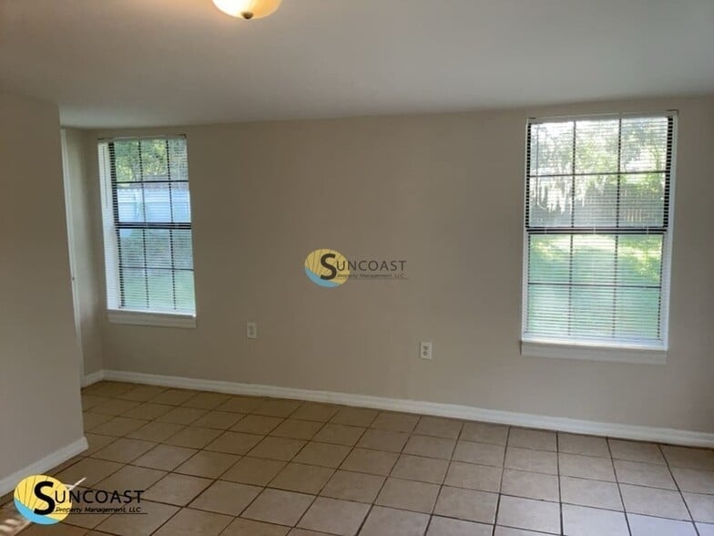 Building Photo - 3721 Colebrooke Dr