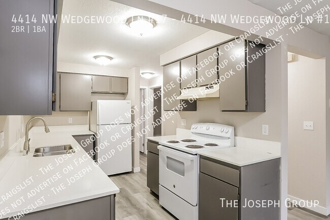 Building Photo - 4414 NW Wedgewood Ln