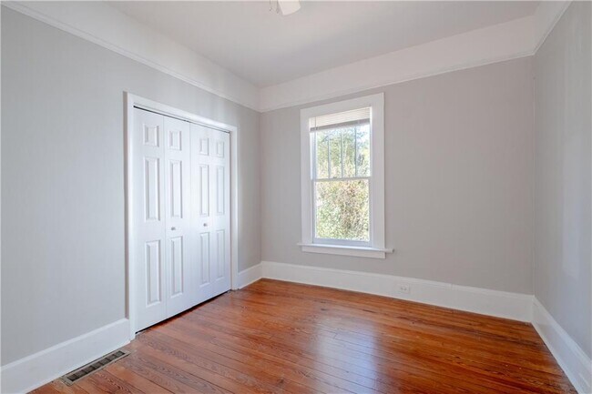 Building Photo - 94 Adair Ave SE