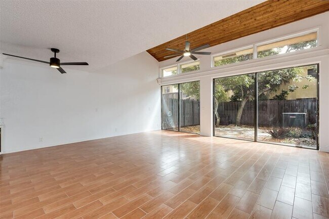 Building Photo - 7950 NW 11th Ct