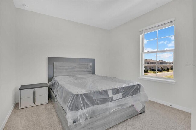 Building Photo - 11145 Sound Shr Dr