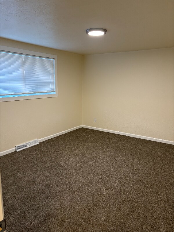 Building Photo - 1015 Roosevelt Ave