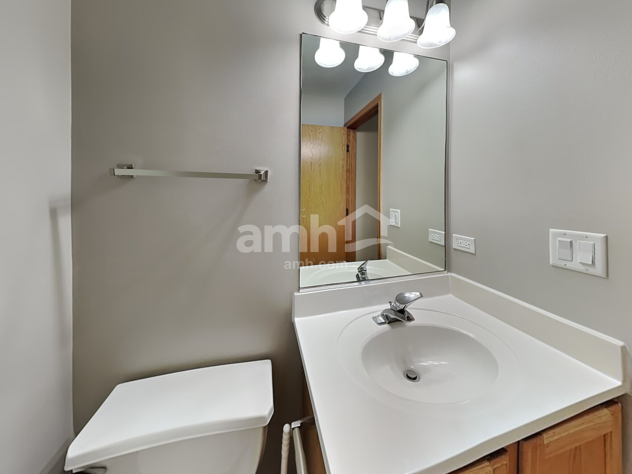 Building Photo - 5913 Arbor Gate Dr