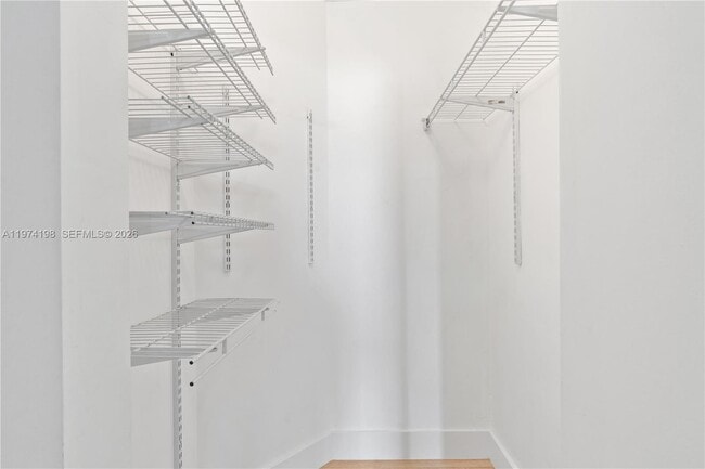 Building Photo - 350 NE 24th St