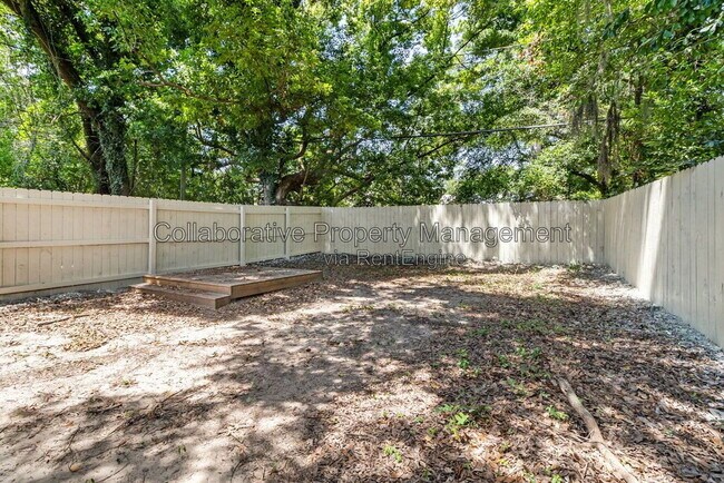 Building Photo - 127 Hibiscus Ave