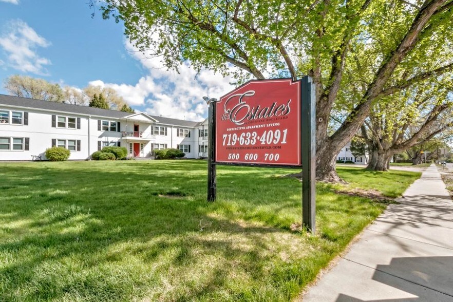 The Estates At Cheyenne Blvd 500700 Cheyenne Blvd Colorado Springs