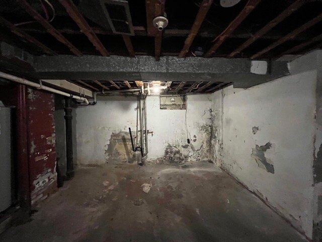 Building Photo - 510 S Kaley St