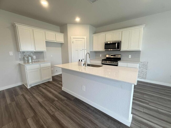 Building Photo - 1218 Amistad Lp