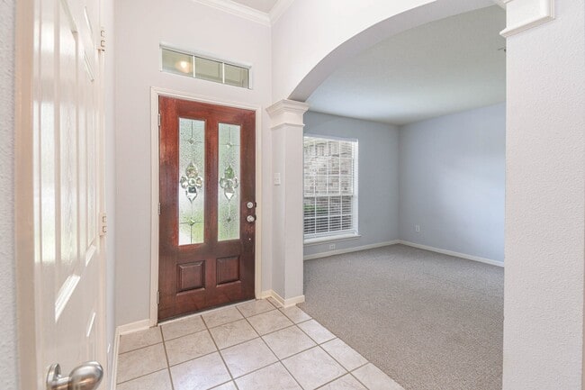 Building Photo - 430 Spindle Ridge Dr