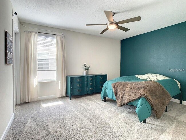 Building Photo - 10264 Love Story St