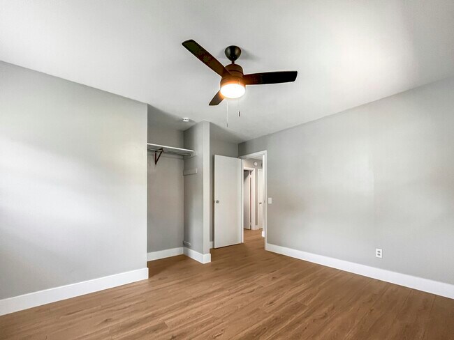 Building Photo - 1117 Dauphine Ln