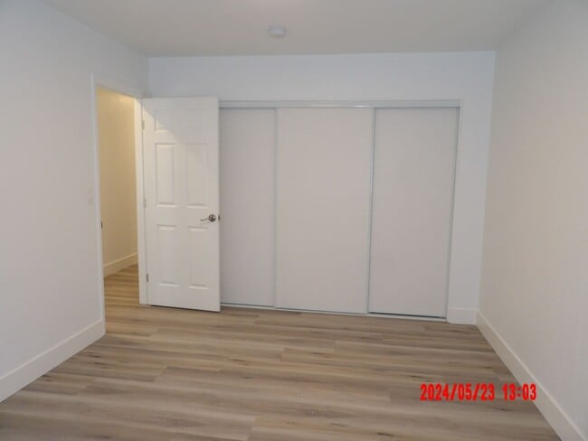 Building Photo - 4240 Gaye Ln