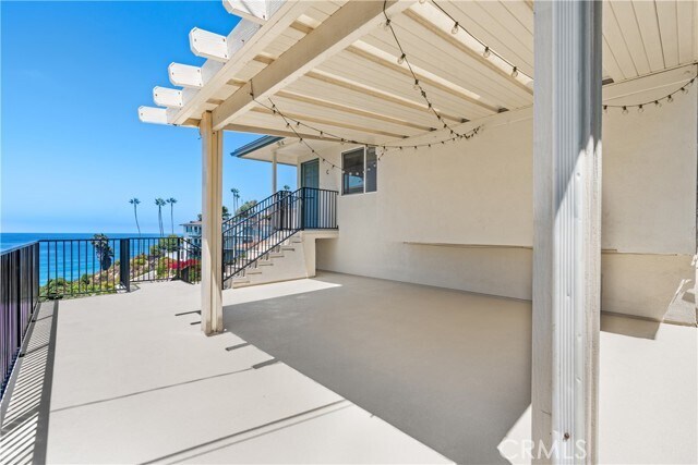 Building Photo - 254 La Paloma