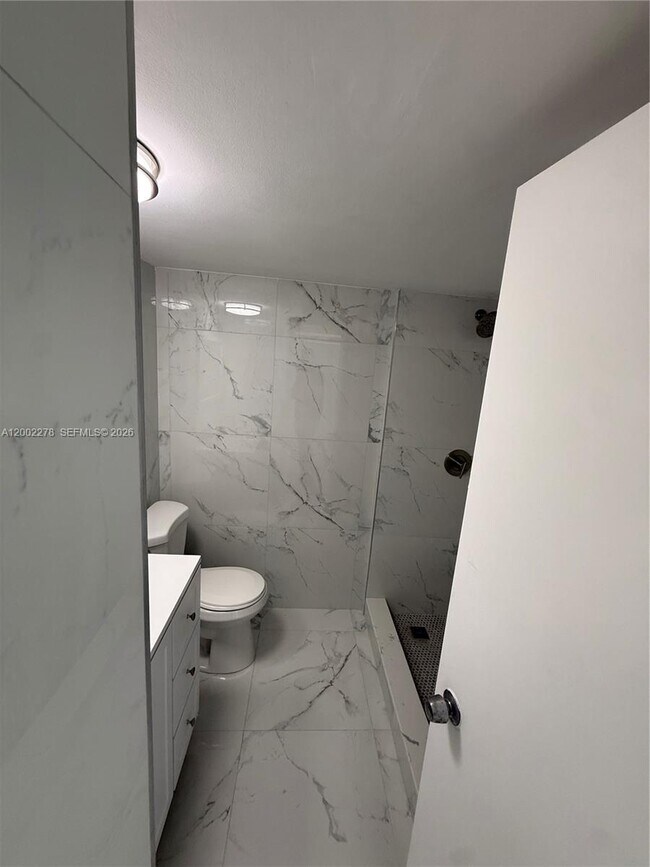 Building Photo - 5700 Collins Ave