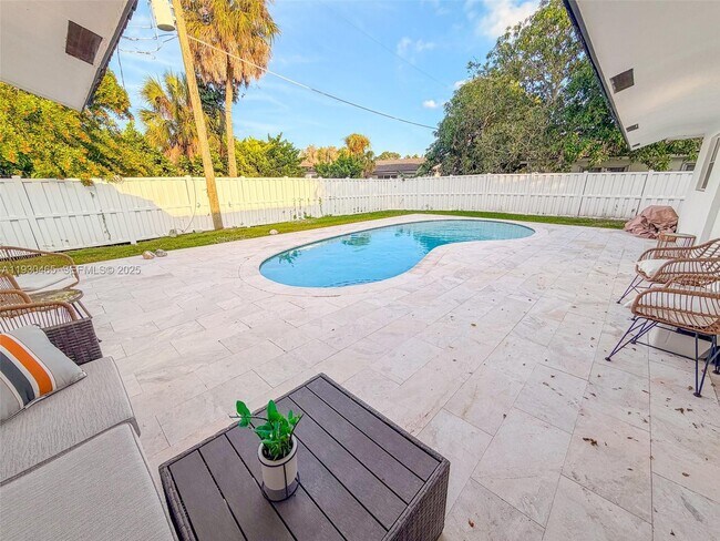 Building Photo - 7951 NW 37th Dr