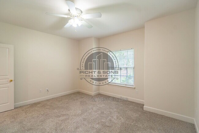 Building Photo - 9540 Starhawk Dr