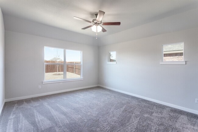 Building Photo - 512 Pepperbark Ave