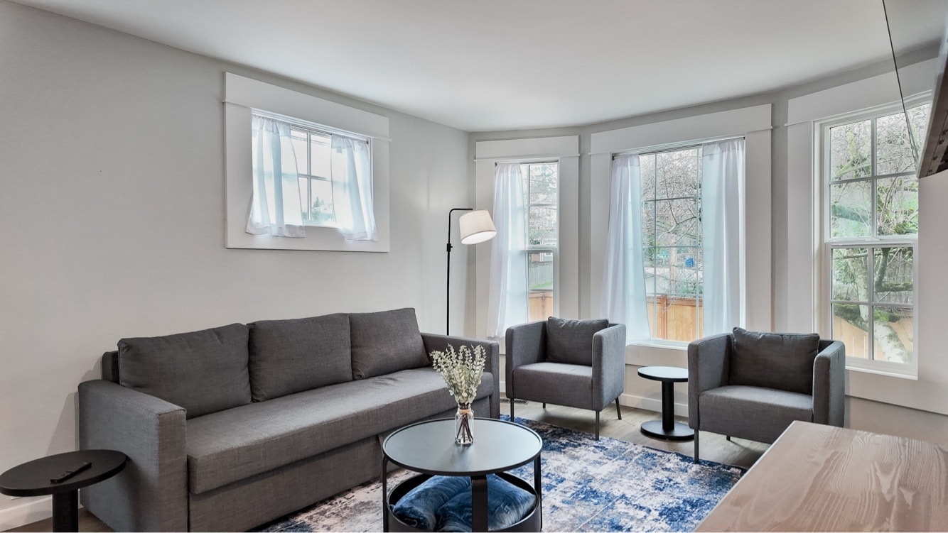 Building Photo - 2800 E Thomas St