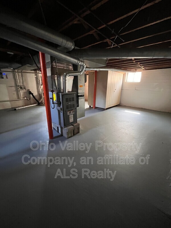 Building Photo - 3812 Napanee Rd