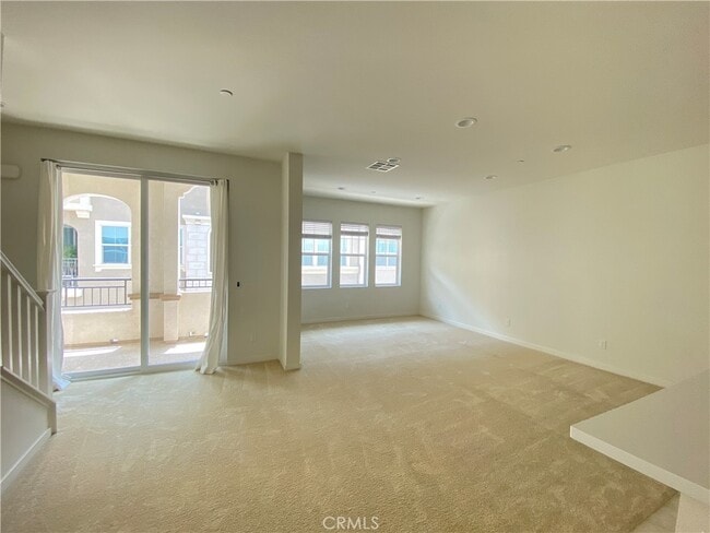 Building Photo - 403 Echo Blue