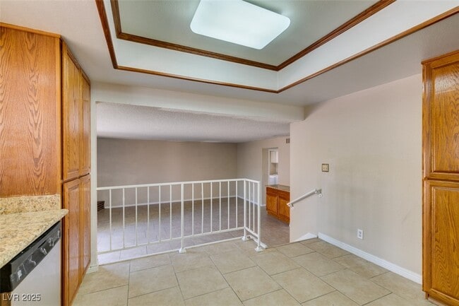 Building Photo - 5656 Maceta Ave