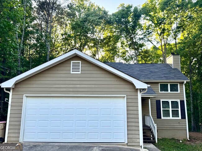 Building Photo - 4288 Trotters Ln NE