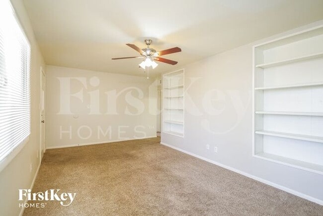 Building Photo - 11637 N 58th Dr