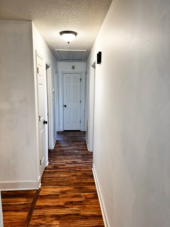 Building Photo - 5815 Permastone Lake Rd