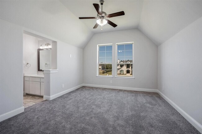 Building Photo - 1405 Gairloch Dr