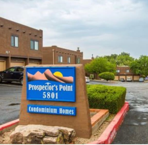 Building Photo - 5801 Lowell St NE