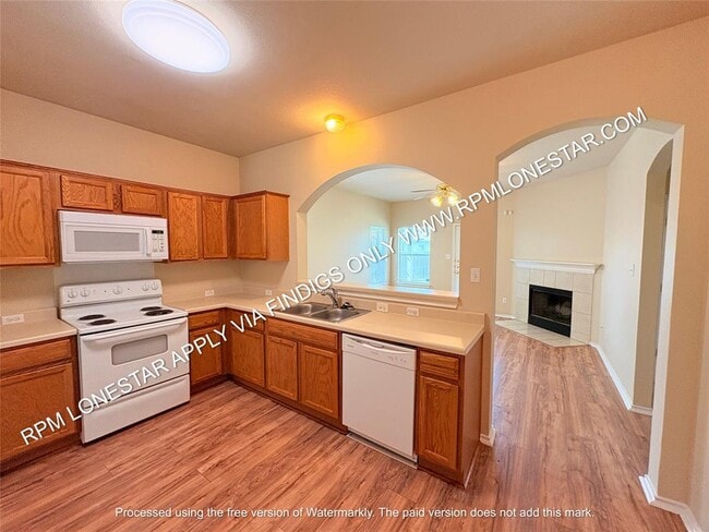 Building Photo - 11604 Lapoynor St