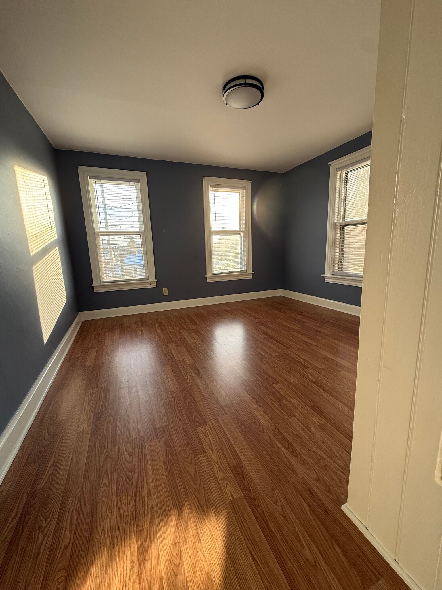 bedroom 2 - 343 High St